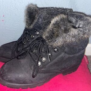 Women's Black Fur-Lined Boots